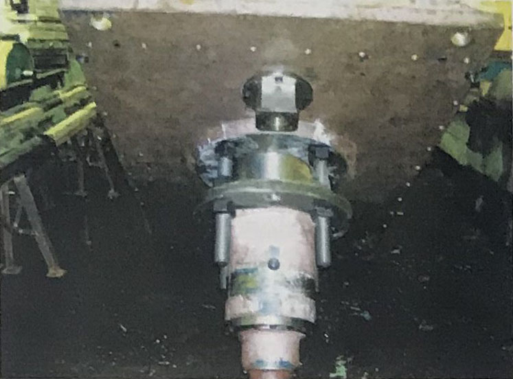 组装弹簧加载装置